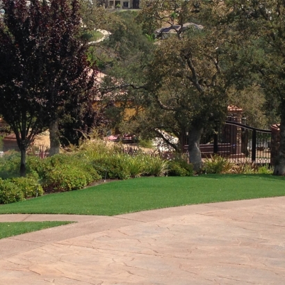 Green Lawn Gloucester Courthouse, Virginia Home And Garden, Commercial Landscape