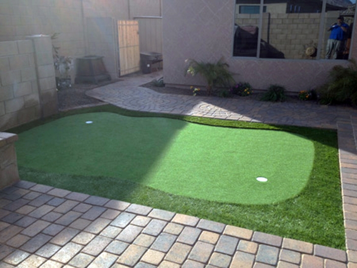 Grass Turf Timberlake, Virginia Putting Green Flags, Backyard Ideas