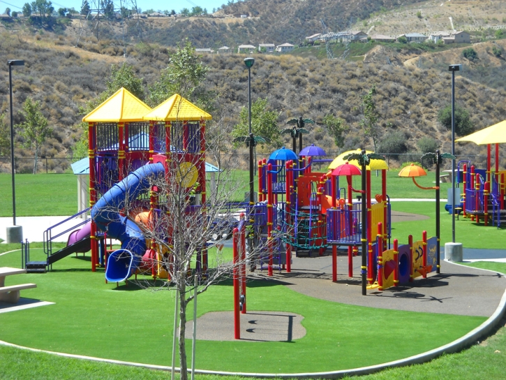 Green Lawn Narrows, Virginia Athletic Playground, Parks